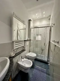 Via Mazzini - Salle de bain