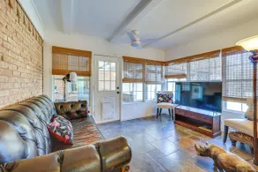 Work & Unwind, Stylish Sunnyvale Retreat! - Interior