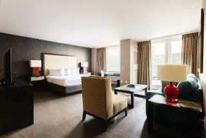 2500 Penn, a Placemakr Experience - Room