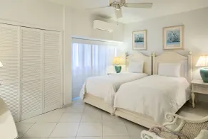 Secret Harbour Beach Resort - Habitación