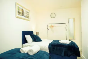 Cozy 2BR Flat Near Cardiff City Centre Stadium Shops Uni - Værelse