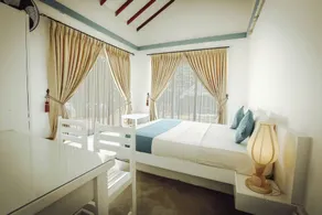 Kay Jay Beach House - Pasikudha - Room