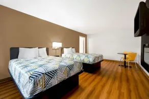 Motel 6 - Motel 6 Portland, OR - Downtown - Room