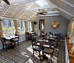 Victoria Square & The Orangery - Restaurante
