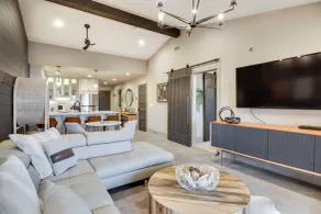 Lakefront Condo with breathtaking view! - Innenbereich