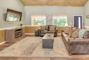 15 Mi to Pigeon River Rafting: Newly Built Cabin! - Intérieur