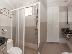 Sunshine Inn Plus - Baño