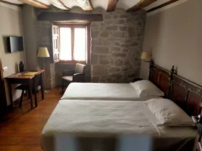Hotel Rural LATORRIÉN DE ANE - Zimmer