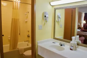 Rodeway Inn Monroe - Salle de bain