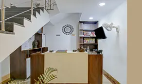 Hotel Royal Empirre Near PEC-PGI-PU-Sukhna Lake-Rock Garden-Rose Garden Chandigarh - Reception