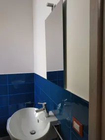 Non ci resta che Napoli - Bathroom