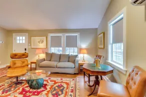 Orange Cottage w/ Hiking Access: 1 Mi to Lake Anna - Innenbereich