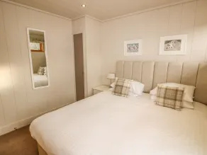 Hambleton - Room