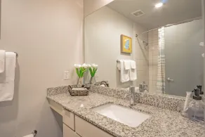 Heaven on Midtown Fully Furnished Apts - Badrum