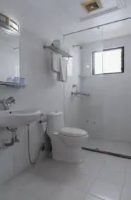 Hotel Ratnasambhava - Bathroom
