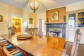 Hot Tub Access: Historic Group Getaway in Amherst! - Interiør