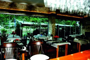 Hill River Hotel - Restaurante