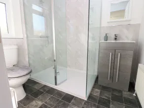 Butterfly Lodge - Bathroom