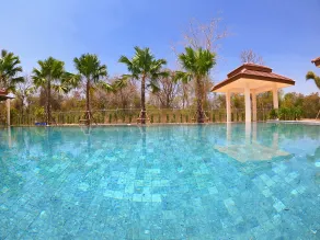Isan Golf & Adventure Hotel - Piscine