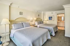 Sunny Daytona Beach Gem w/ Ocean Views! - Intérieur