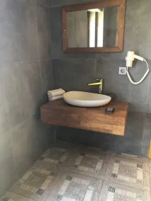 Assos Pırnal Köy Evi  - Salle de bain