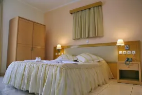 Theofilos Classic Hotel - Chambre