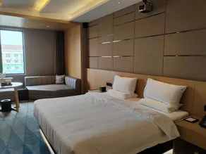 Tuke Hotel (Shanghai Hongqiao Hub Yan'an West Road Branch) - Pokój