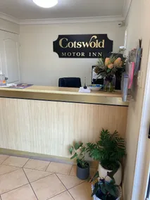 Cotswold Motor Inn - Reception