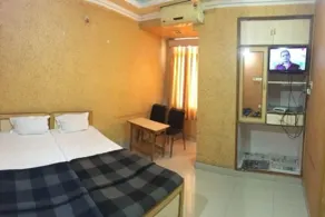 Hotel Rajdhani Plaza - Room