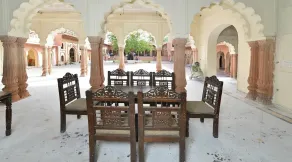Raja Nahar Singh Palace - Restaurant
