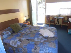 Black Swan Waterfront Motel - Habitación