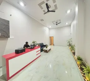 Nirvana Inn , near ram mandir - Reception