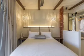 Zefyria Luxury Suites - Chambre