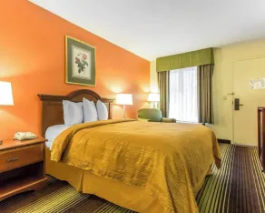 Townhouse Winston Salem - University - Room