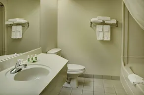 Lakeview Inns & Suites - Brandon - Salle de bain