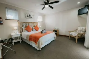 The Village Lodge - Room