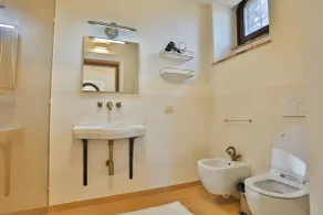 Pietra Campana Italian Villa Orvieto - Bathroom