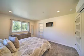 River Acres Retreat w/ Grill & River Access! - Interior