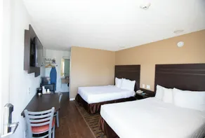 Budget Inn by 101 Bus from Downtown - Chambre
