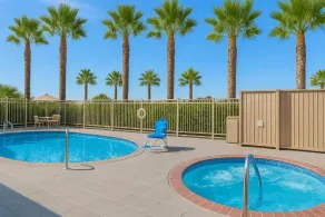Comfort Inn & Suites Huntington Beach - Piscine