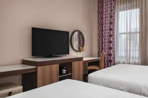 Hampton Inn Majestic Chicago Theatre District - Room
