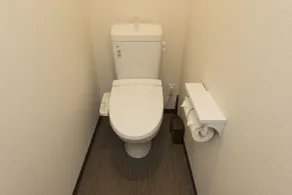 Ryoma Ikebukuro - Bathroom