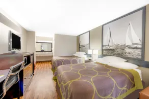 Super 8 by Wyndham Alexander City - Habitación
