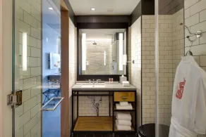 Hotel 50 Bowery, part of JdV by Hyatt - Salle de bain