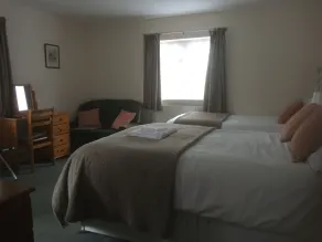 Grove House Guest House - Chambre
