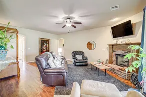 Trail Access + Patio: Peaceful Tulsa Area Retreat - Interni