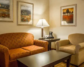 Comfort Suites Edinboro - Zimmer