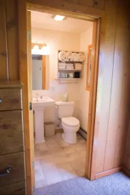 M-22 Inn Suttons Bay - Badezimmer