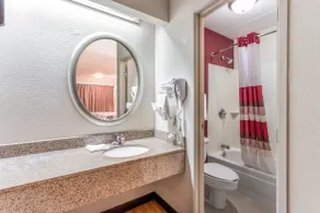 Red Roof Inn Columbia, MO - Salle de bain