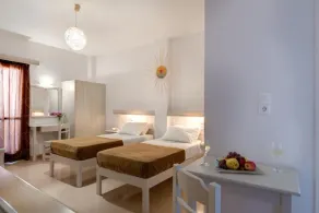 Kamarela Studios - Rom